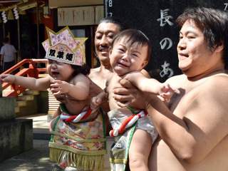 Illustration for article titled Now This Is How You Terrify Babies